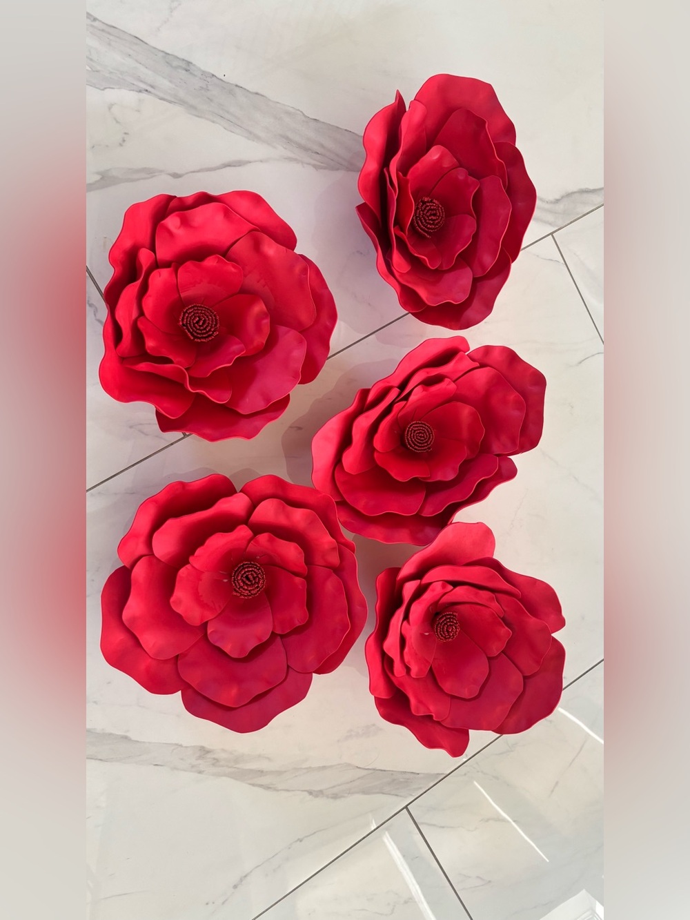 Red Decorative Wall Flower Set - Elegant foam  Floral Accents 5 pcs